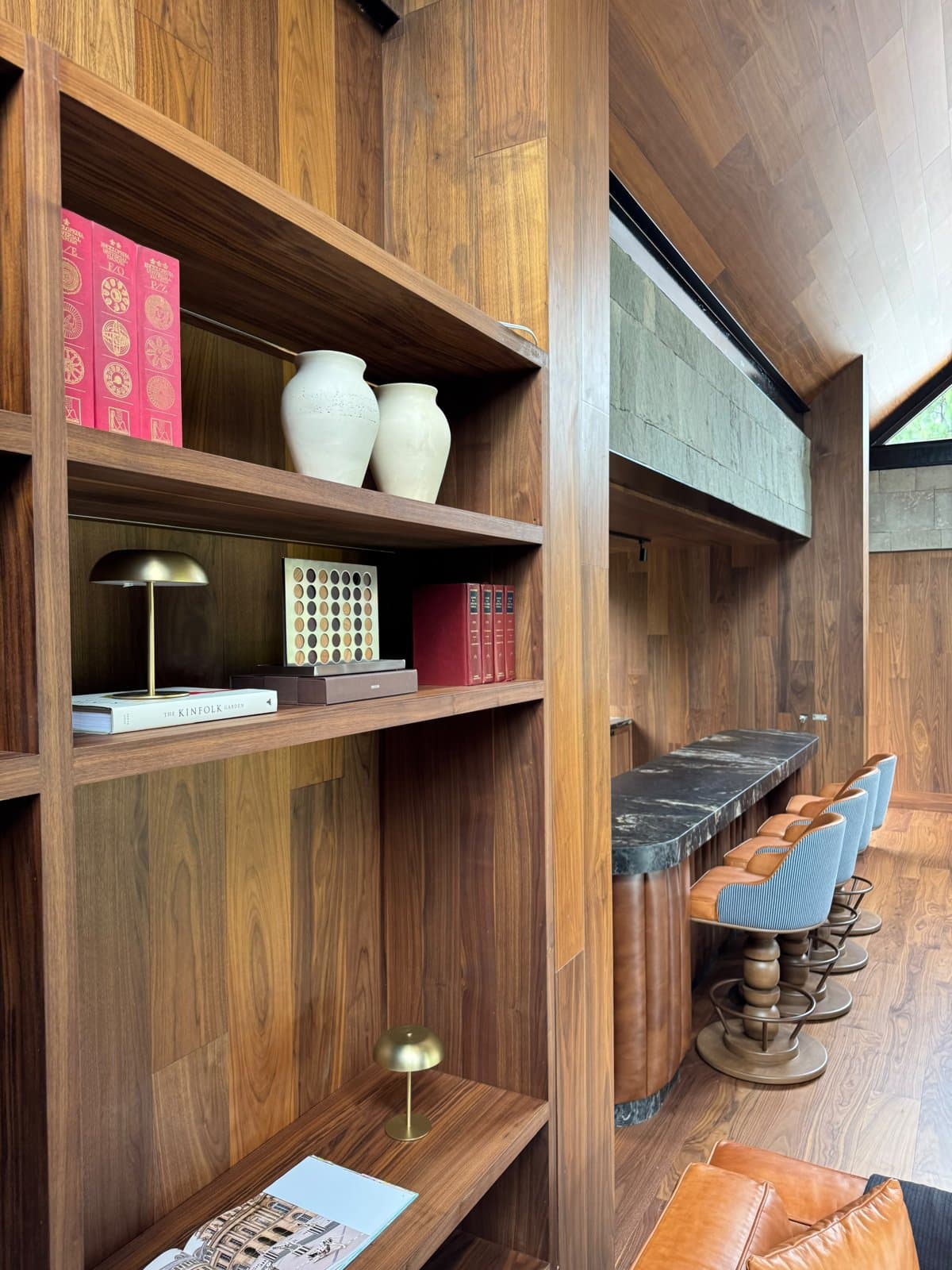 TAPALPA × HELEN MEDINA — ZURCO Home Decor · Jarrones